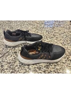 Adidas Swift Run 22 Women's Size 8